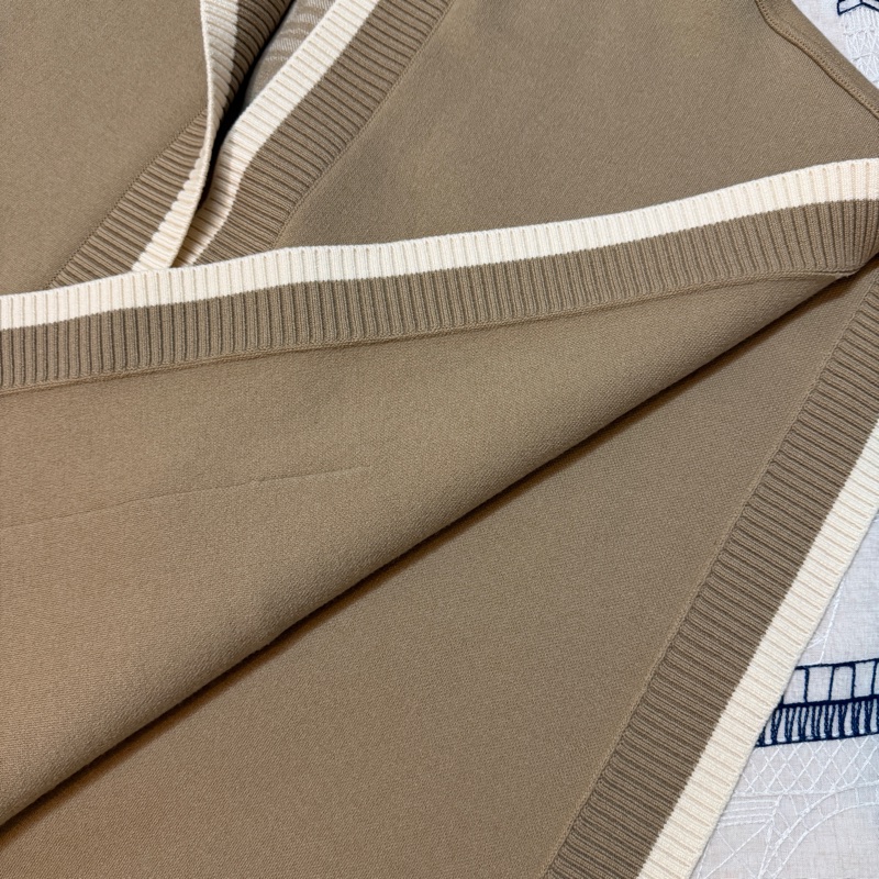 BURBERRY英國典藏米色徽標圖案連帽披肩ONE SIZE-8