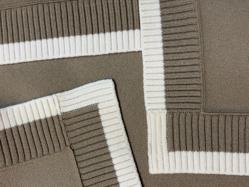 BURBERRY英國典藏米色徽標圖案連帽披肩ONE SIZE-10