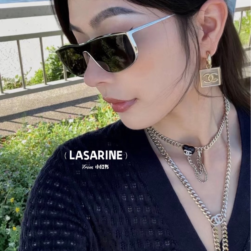 ෆ Chanel 23S透明方塊壓克力耳環-4