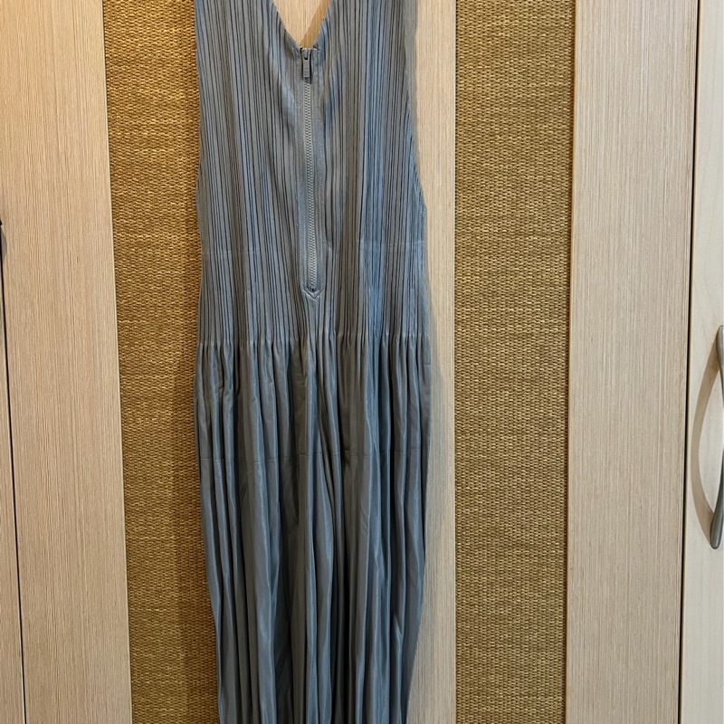 三宅pp泡芙灰色連身褲-0