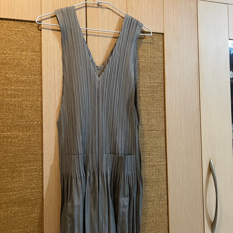 三宅pp泡芙灰色連身褲-3