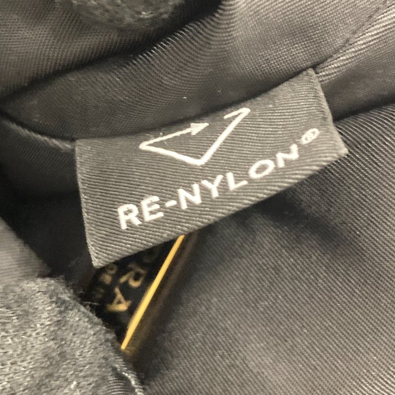 PRADA 普拉達 1BE088 Petit Sac Noir MINI 再生尼龍 手提包 黑色 金釦-8