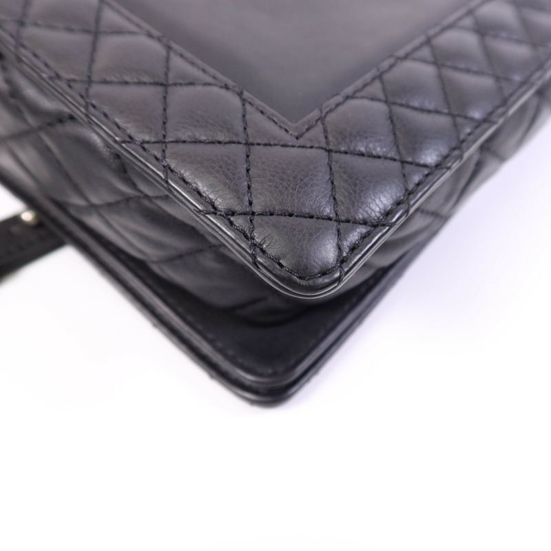 CHANEL 牛皮皮革Boy 28銀扣鏈帶肩背袋-7