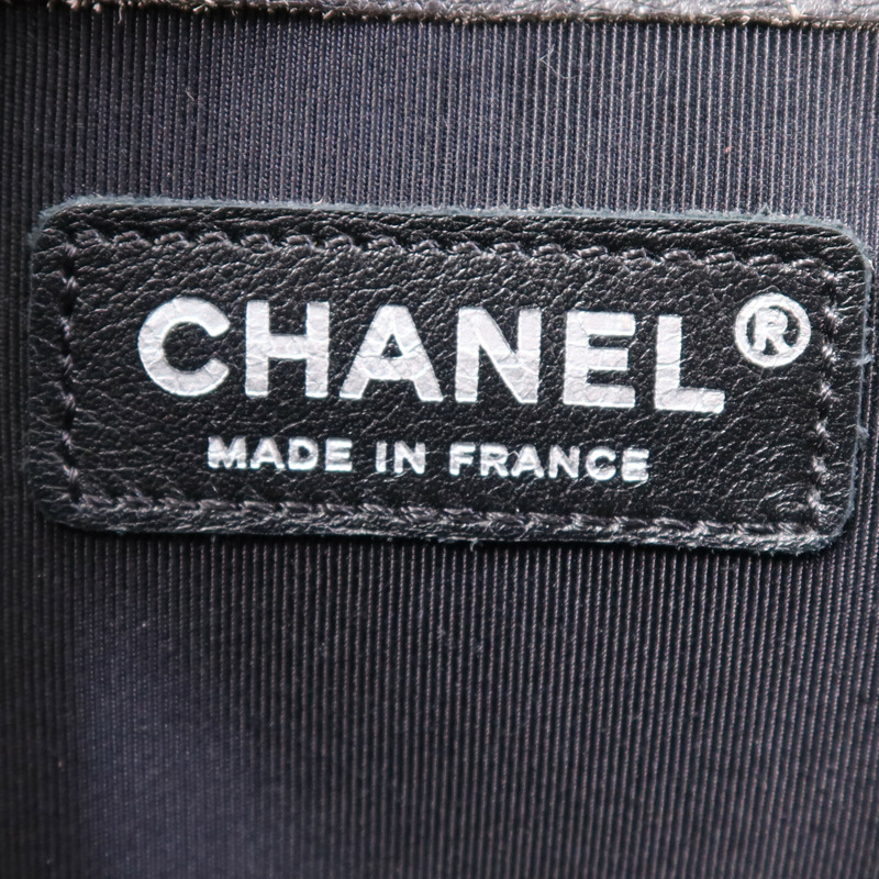 CHANEL 牛皮皮革Boy 28銀扣鏈帶肩背袋-13