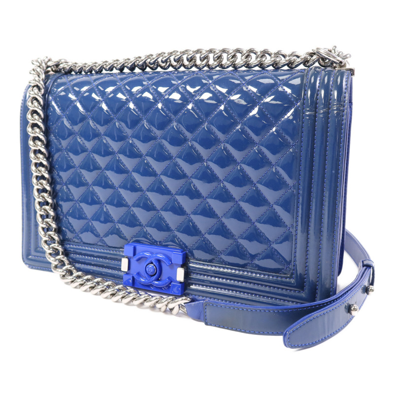 CHANEL 漆皮皮革Boy 28銀扣鏈帶肩背袋-2