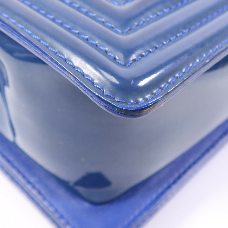 CHANEL 漆皮皮革Boy 28銀扣鏈帶肩背袋-7