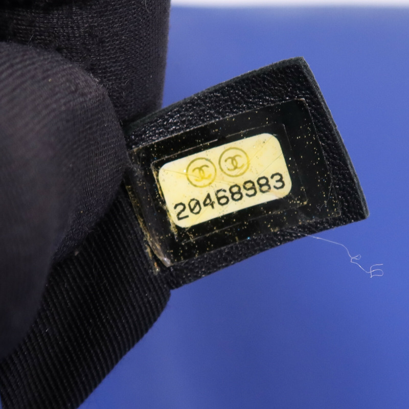 CHANEL 漆皮皮革Boy 28銀扣鏈帶肩背袋-18