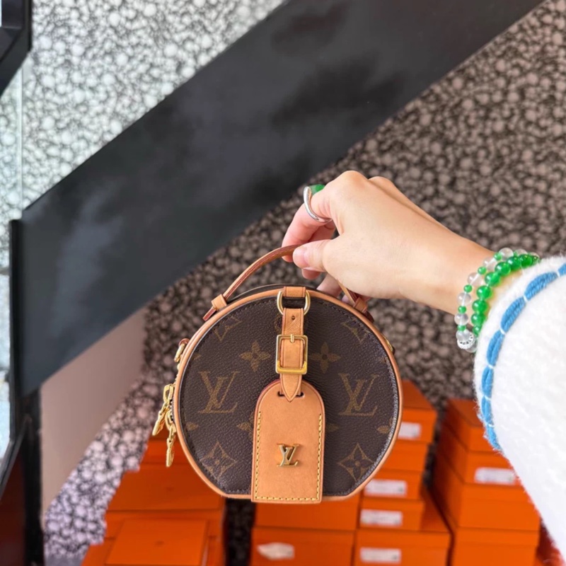 lv 老花小圓餅-0