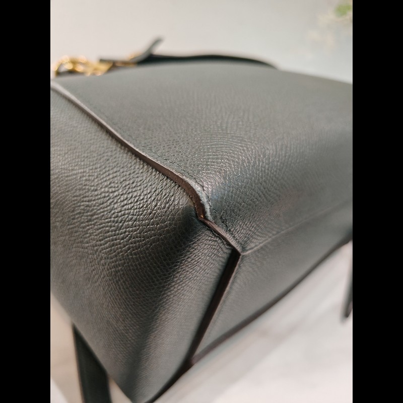 Celine nano belt 
Amazon green-11