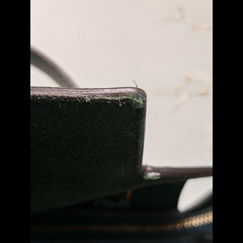 Celine nano belt 
Amazon green-15