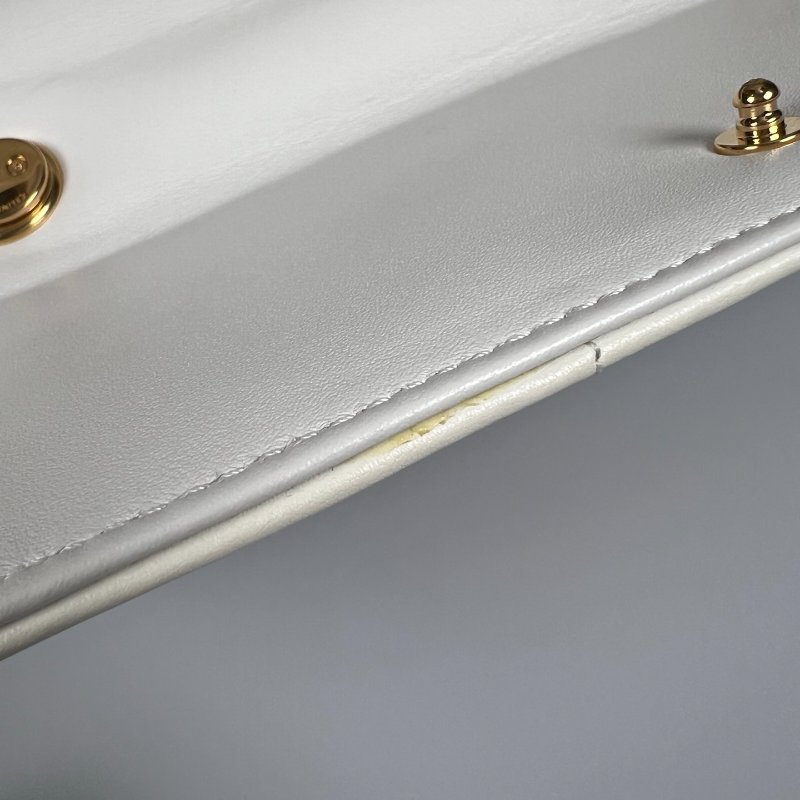 CELINE  白色格紋LOGO金鍊包-7