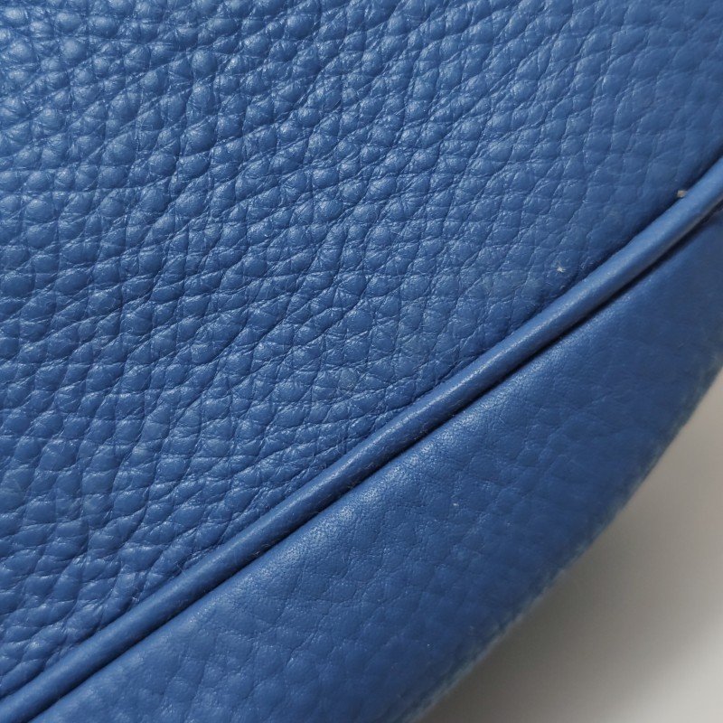 Prada牛皮純色字母logo手提包-19