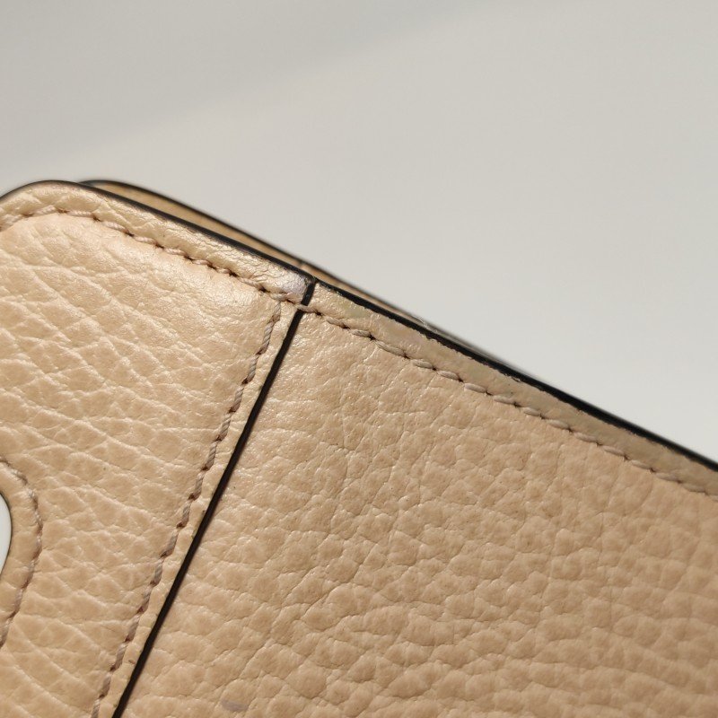 Gucci GG Marmont牛皮純色雙G標誌斜挎包單肩包-15