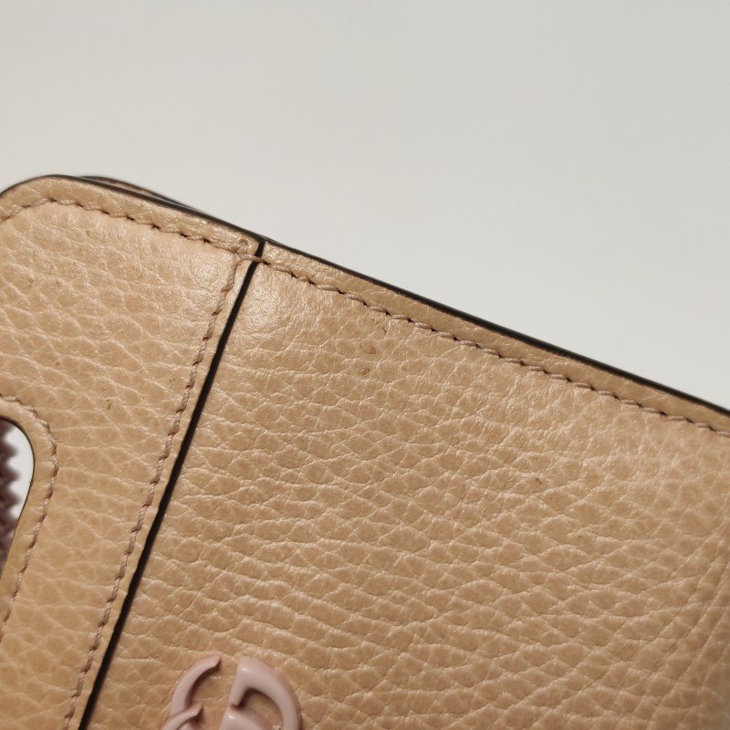 Gucci GG Marmont牛皮純色雙G標誌斜挎包單肩包-17