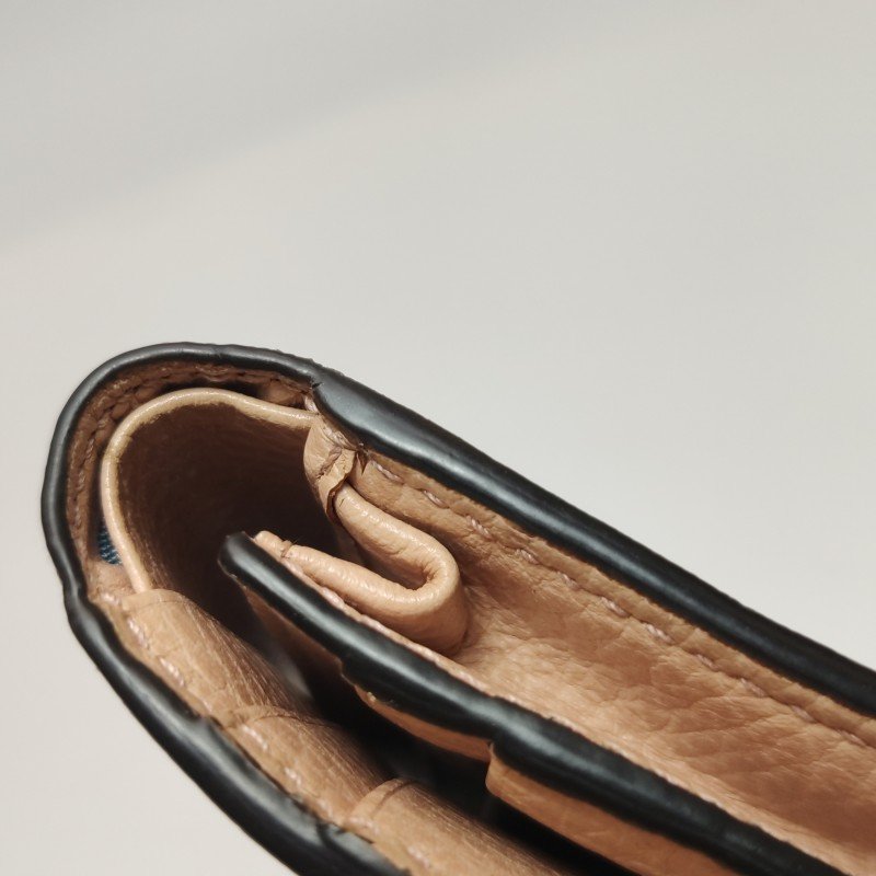 Gucci GG Marmont牛皮純色雙G標誌斜挎包單肩包-21