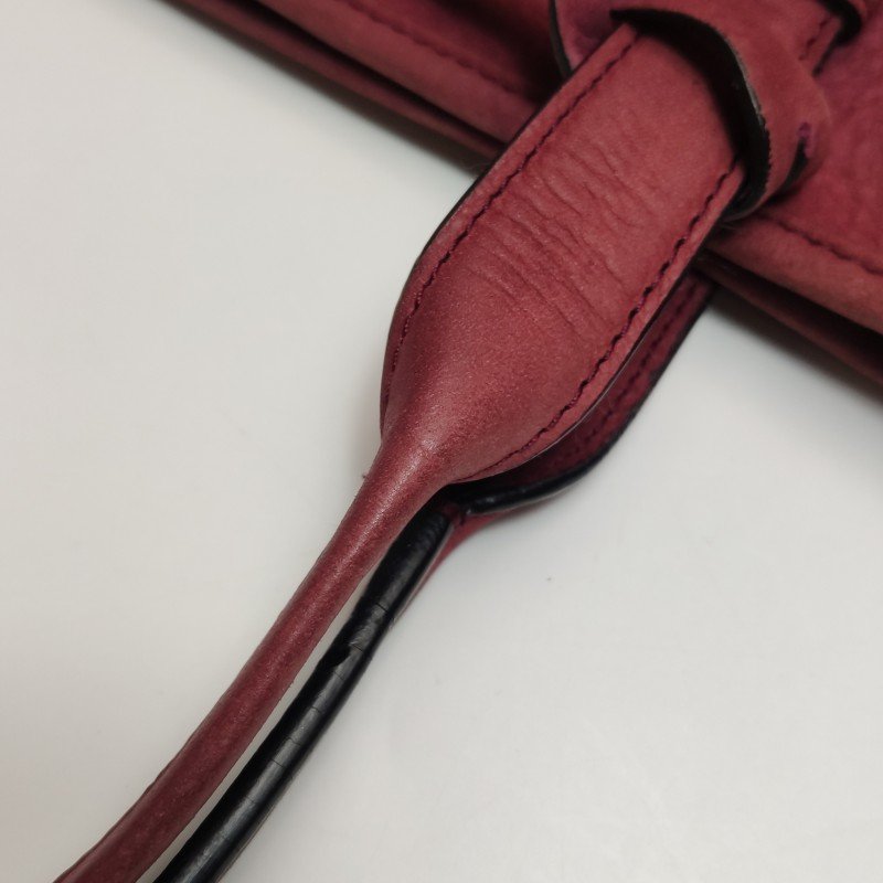 Loewe Heritage磨砂皮純色字母Logo壓紋單肩包-10