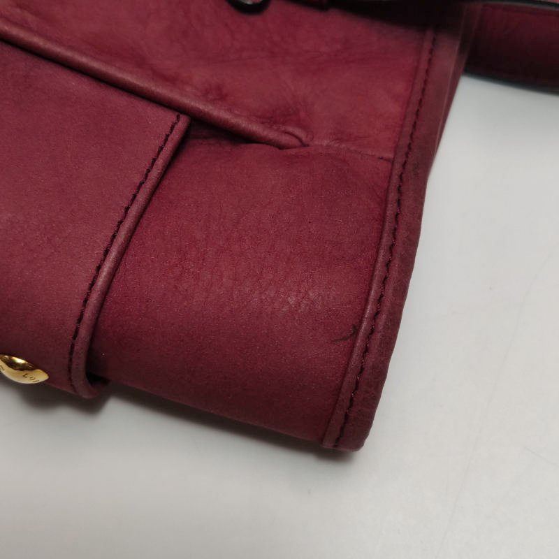 Loewe Heritage磨砂皮純色字母Logo壓紋單肩包-17