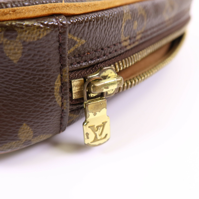 LOUIS VUITTON Monogram Pochette Gange金扣肩背袋-9