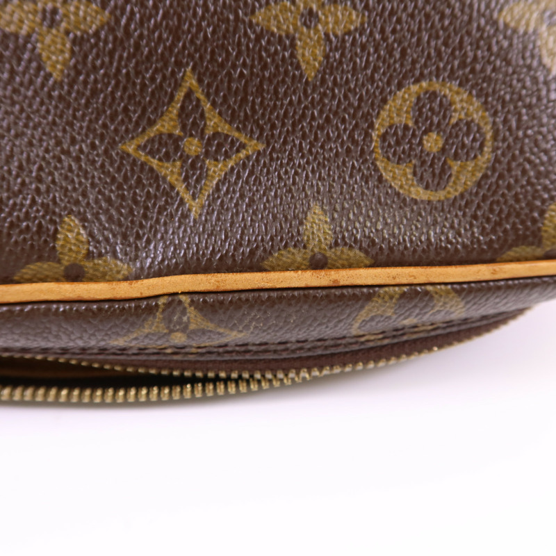 LOUIS VUITTON Monogram Pochette Gange金扣肩背袋-16