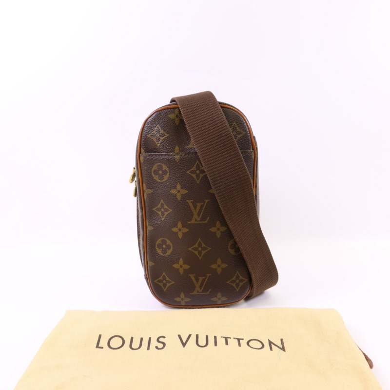 LOUIS VUITTON Monogram Pochette Gange金扣肩背袋-18