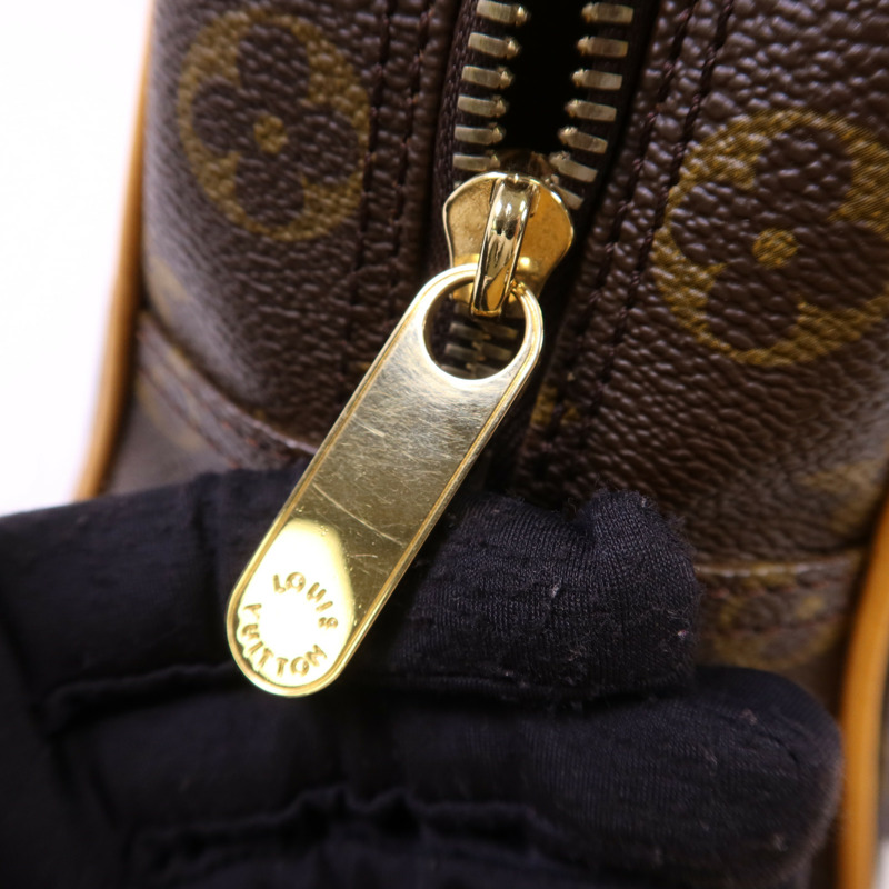 LOUIS VUITTON Monogram Manhattan PM金扣手挽袋棕色-11