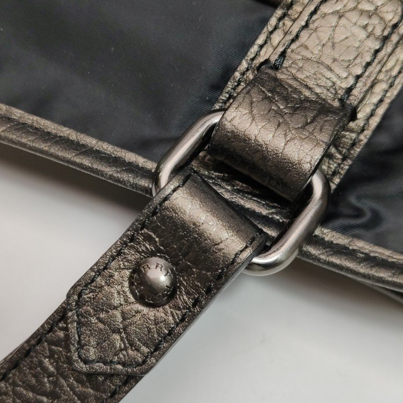 Burberry牛皮尼龍布拼色字母Logo徽標手提包-14