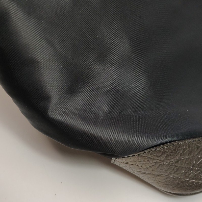 Burberry牛皮尼龍布拼色字母Logo徽標手提包-17