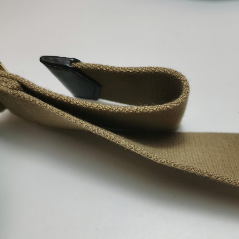 Miu Miu牛皮純色金屬鎖扣翻蓋斜挎包單肩包-16