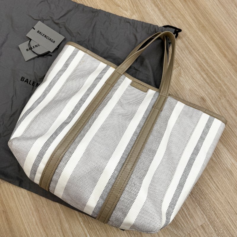 巴黎世家經典米白灰牛皮條紋托特包 兩用背袋 BALENCIAGA Barbes Medium East-West-1