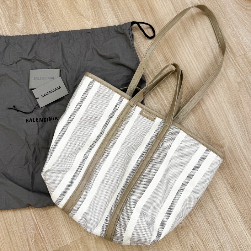 巴黎世家經典米白灰牛皮條紋托特包 兩用背袋 BALENCIAGA Barbes Medium East-West-4