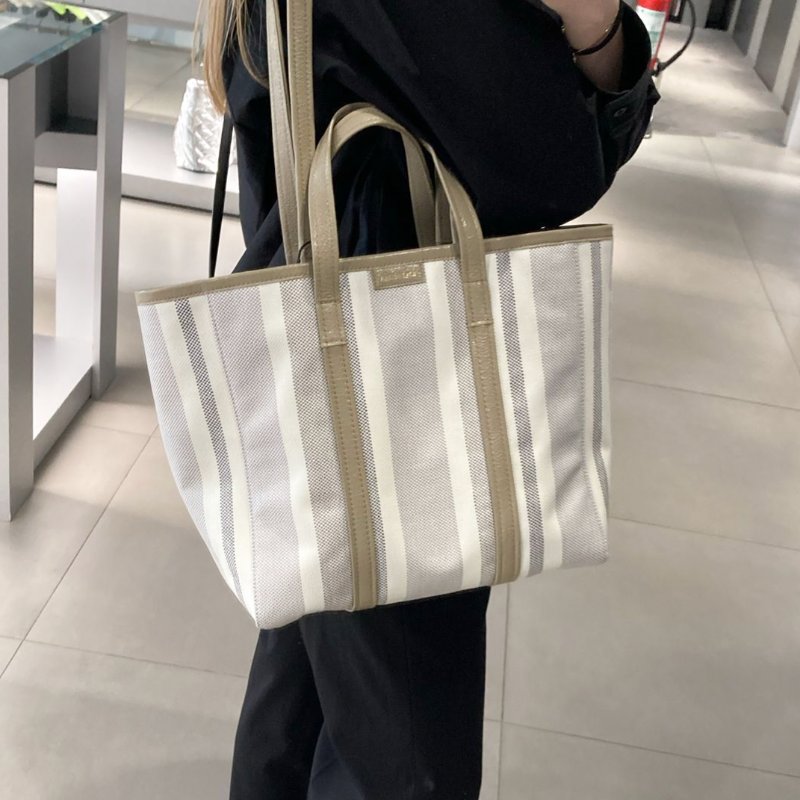巴黎世家經典米白灰牛皮條紋托特包 兩用背袋 BALENCIAGA Barbes Medium East-West-5