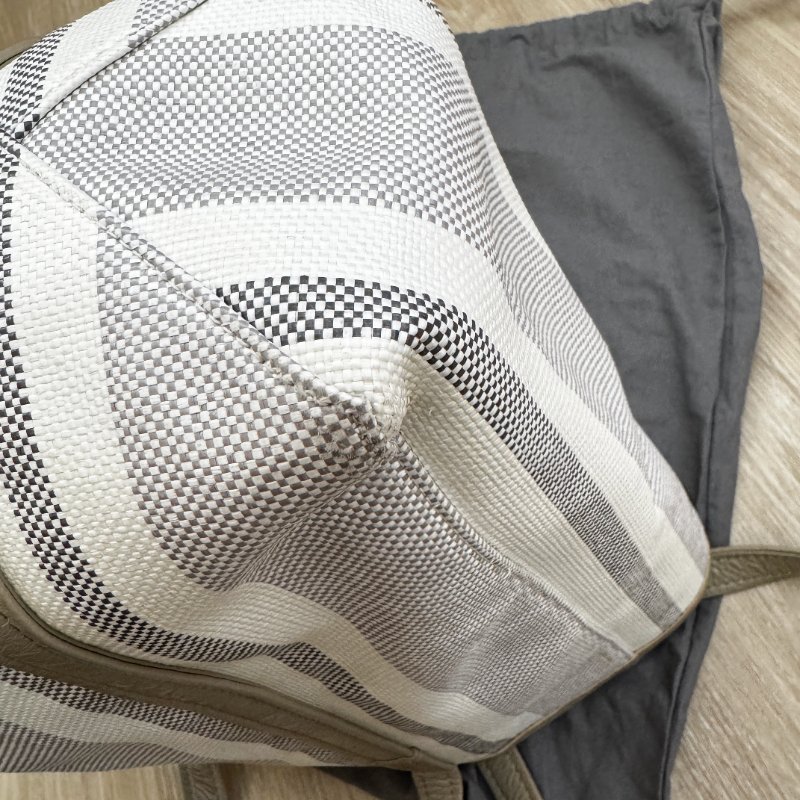 巴黎世家經典米白灰牛皮條紋托特包 兩用背袋 BALENCIAGA Barbes Medium East-West-21