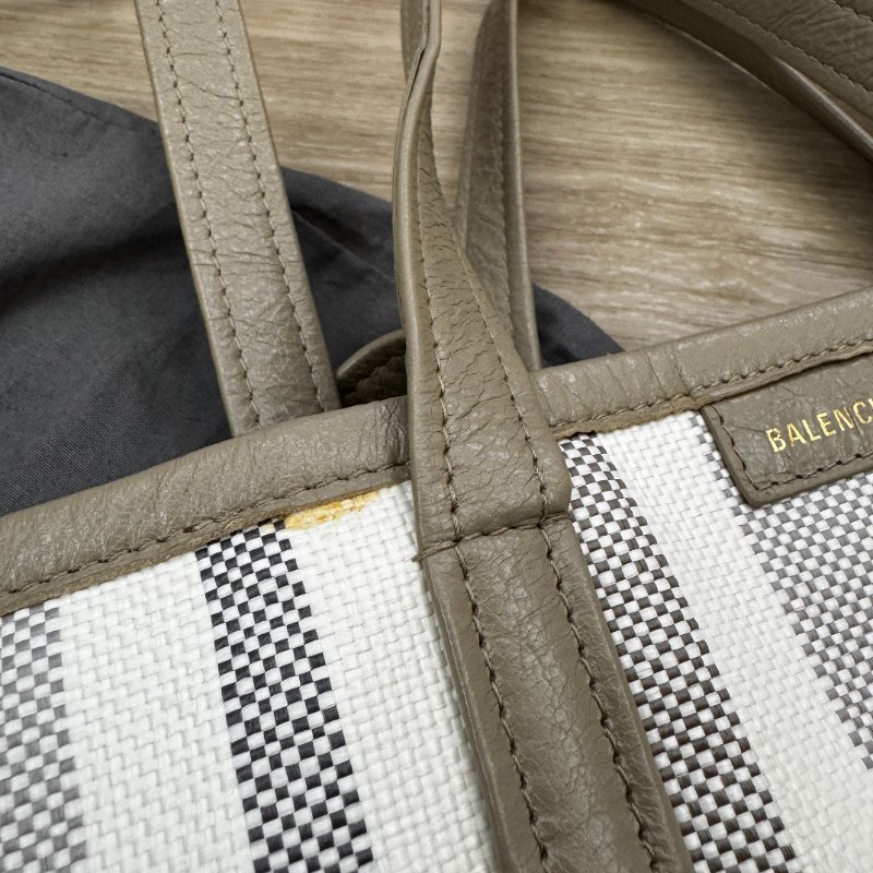 巴黎世家經典米白灰牛皮條紋托特包 兩用背袋 BALENCIAGA Barbes Medium East-West-23