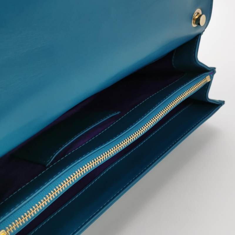 Bvlgari Serpenti Forever蛇頭包中號牛皮珍珠魚皮蛇頭單肩包-6