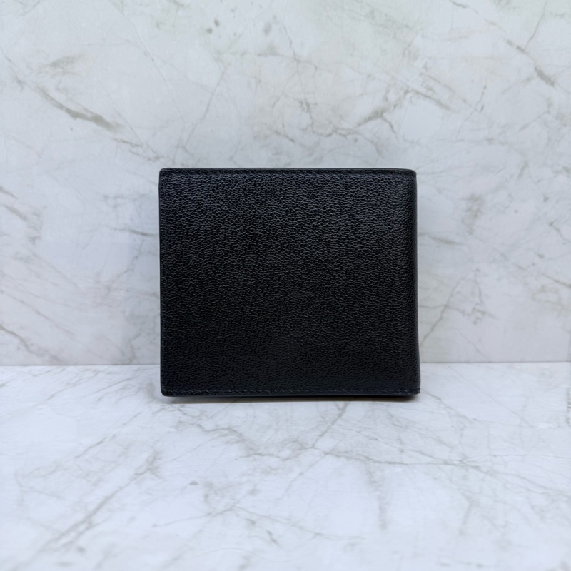 BURBERRY 壓印LOGO皮革8卡對開短夾黑-1