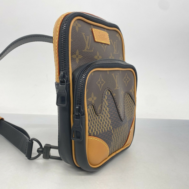 Louis Vuitton Damier Giant 隨身包，NIGO 亞馬遜肩背包 N40379，Ebene 男士-1