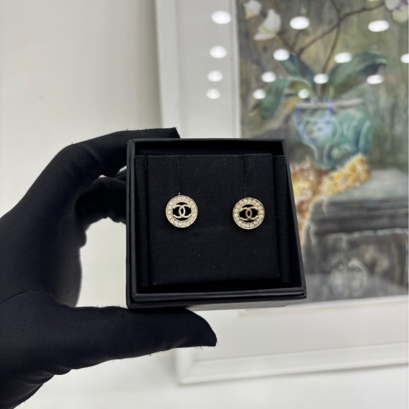 Chanel/香奈兒 2020年經典圓形雙C鈕扣耳環-1