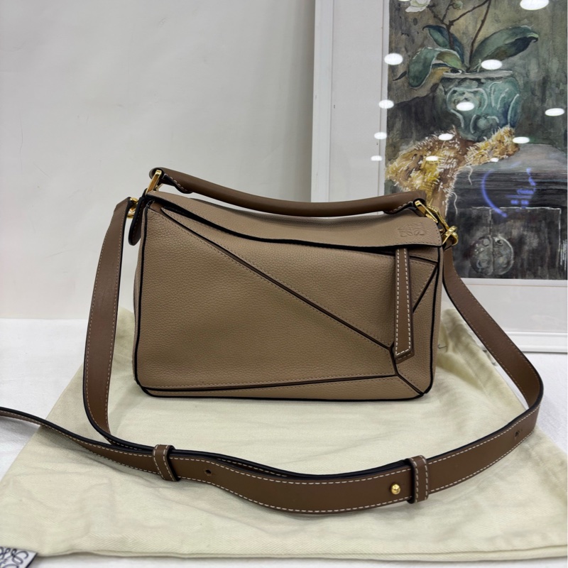Loewe 羅意威 puzzle 中號 沙色-0