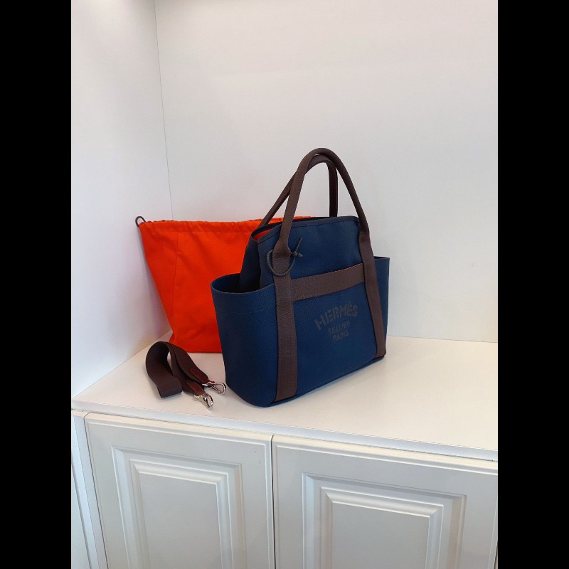 Hermes the grooming bag
午夜藍拼烏木色 馬術包-1