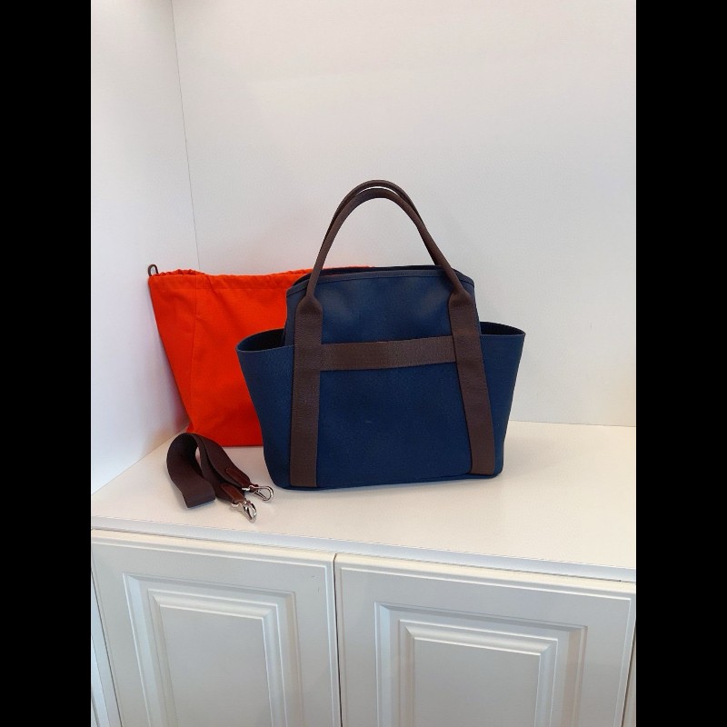 Hermes the grooming bag
午夜藍拼烏木色 馬術包-2