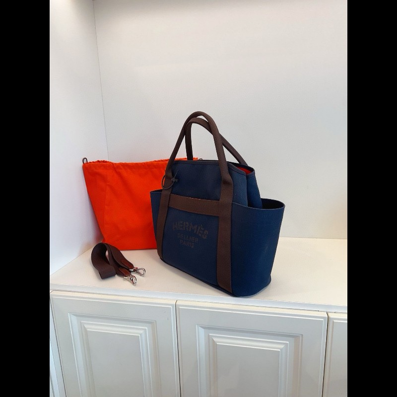Hermes the grooming bag
午夜藍拼烏木色 馬術包-3