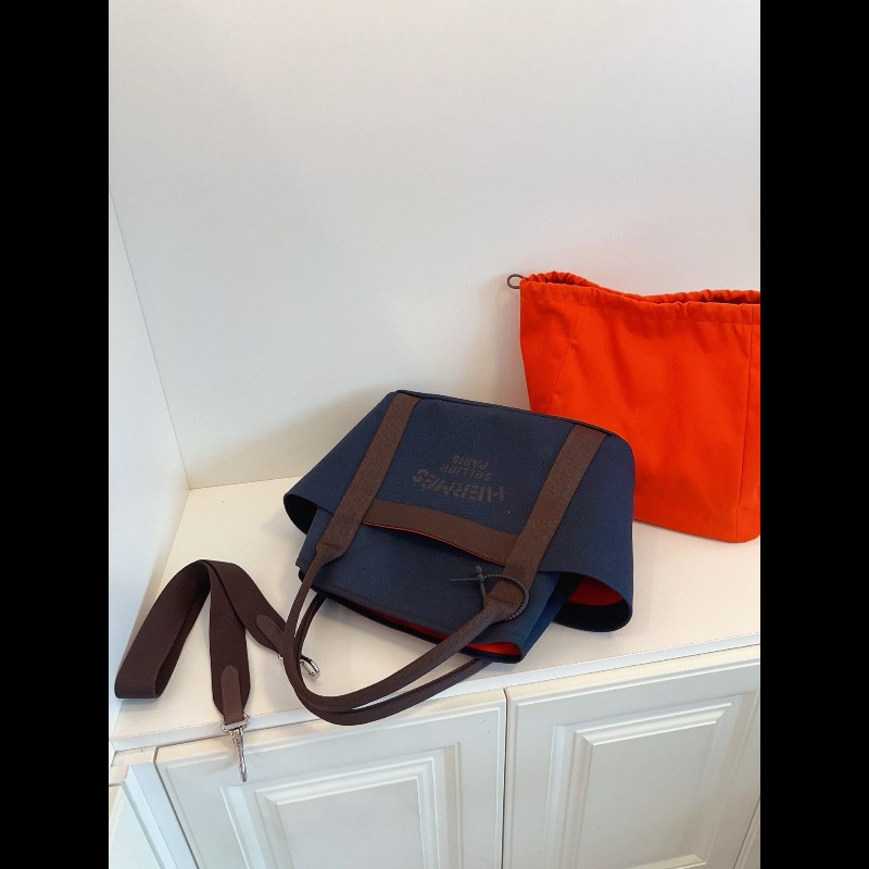 Hermes the grooming bag
午夜藍拼烏木色 馬術包-5