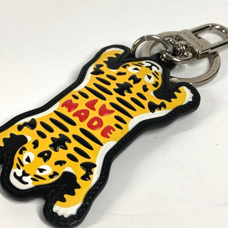 LV MADE 老虎吊飾鑰匙圈-3