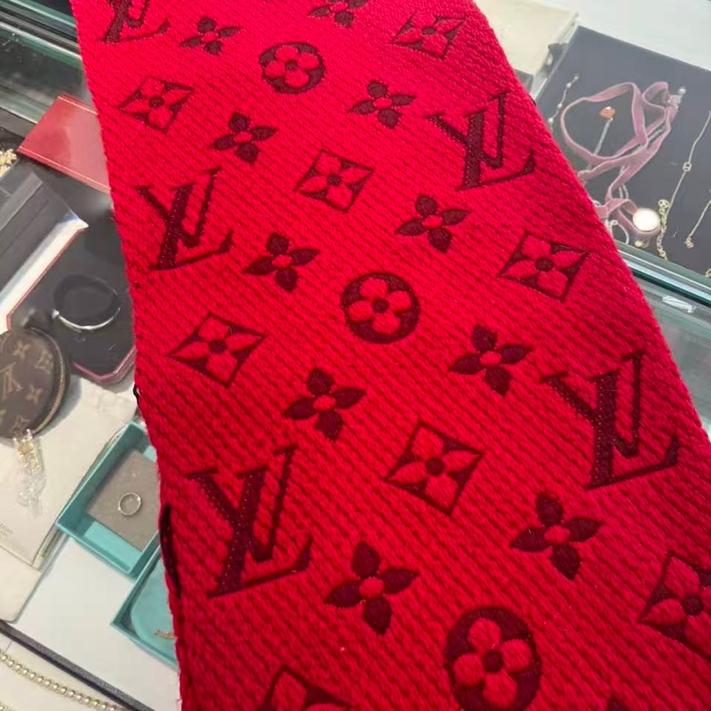 LV紅色羊毛圍巾 99新-3