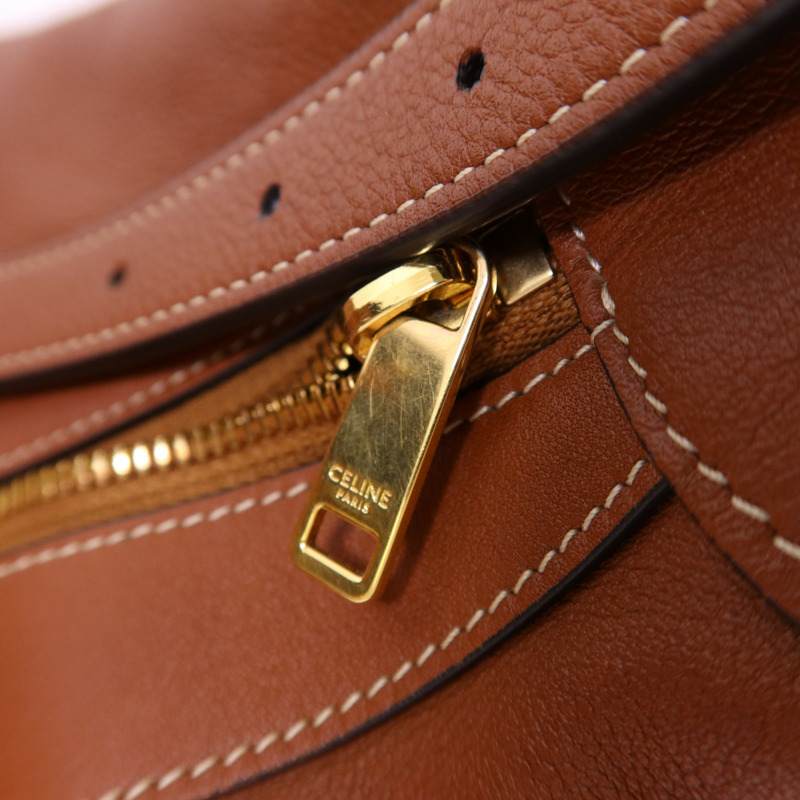 CELINE 牛皮皮革Romy金扣肩背袋-8