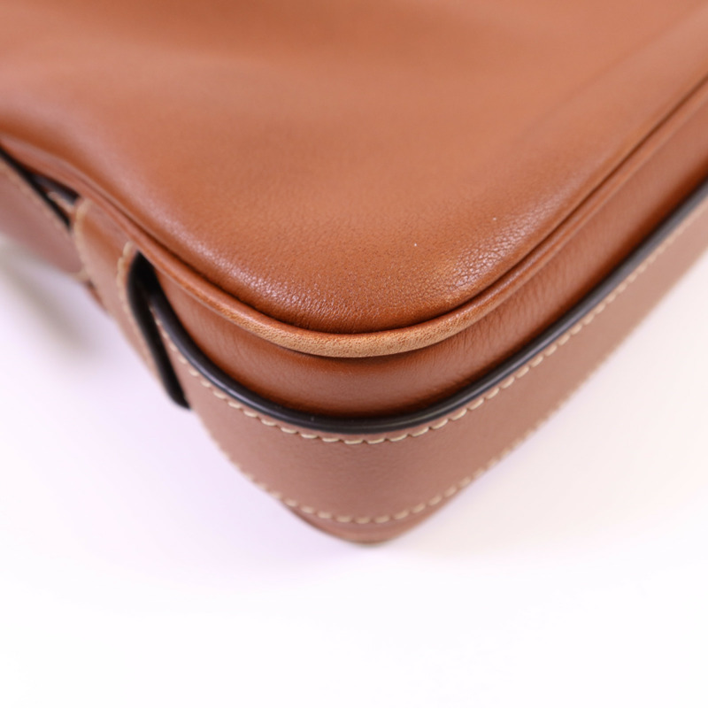 CELINE 牛皮皮革Romy金扣肩背袋-11