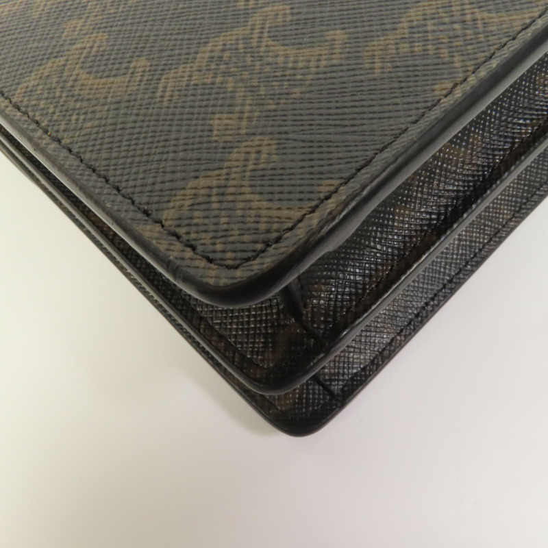 CELINE 塗層帆布Wallet On Strap肩背袋-10