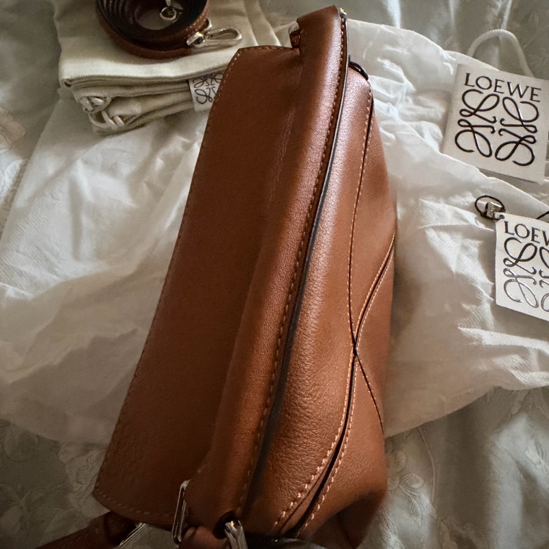 Loewe mini puzzle 焦糖色-2