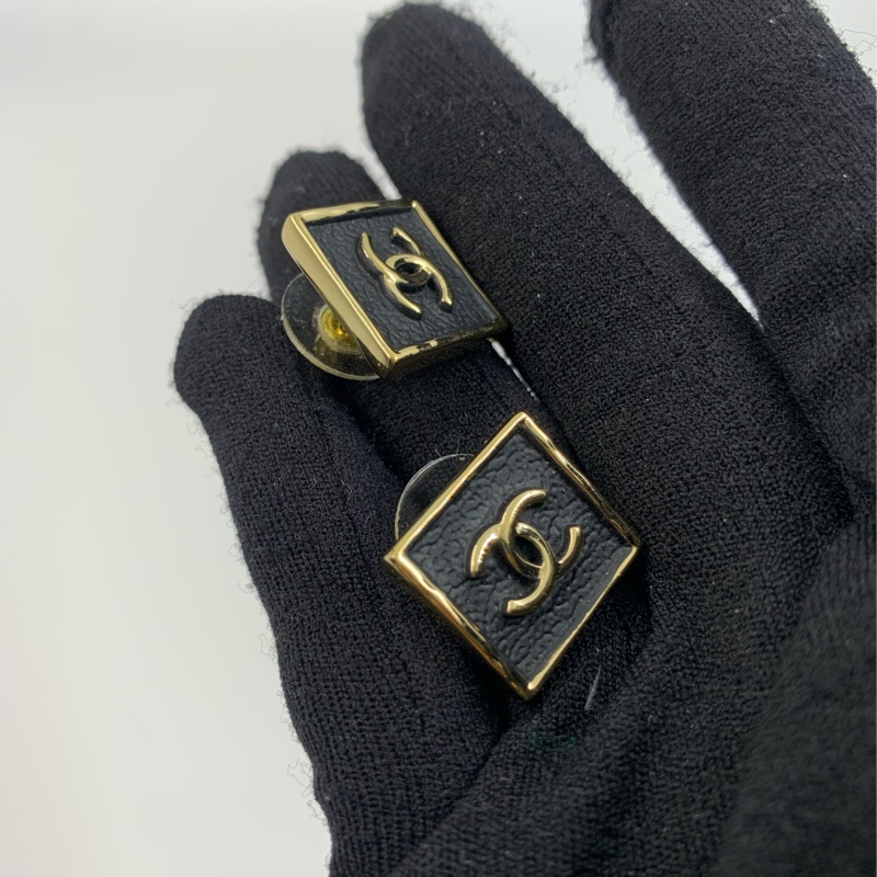Chanel Earrings-1