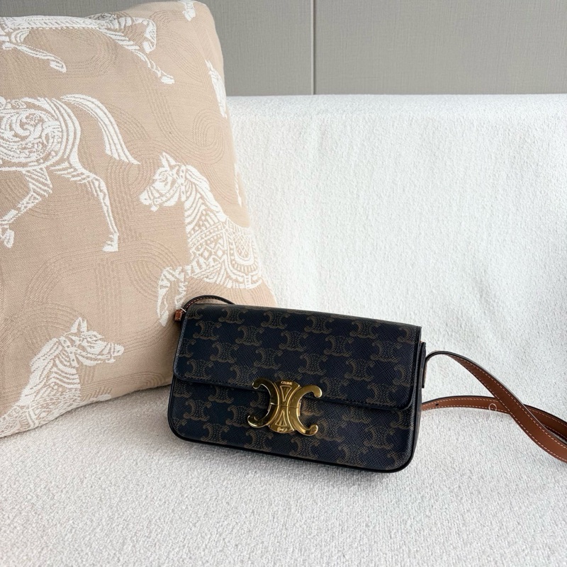 🌷甜甜價!Celine 凱旋門老花腋下包-3